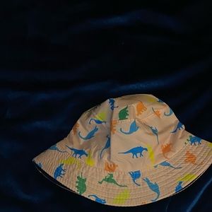 Bucket hat